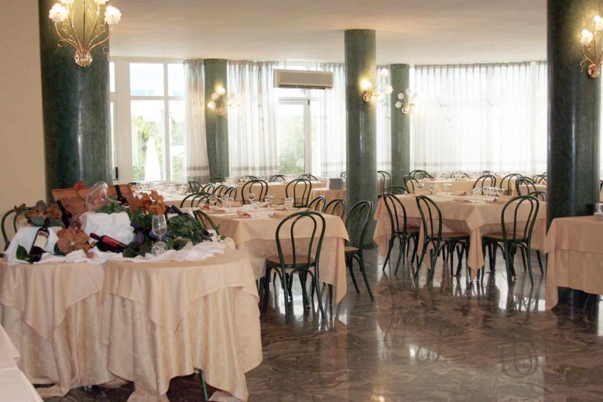Eden Beach Club (Torre Canne Di Fasano)