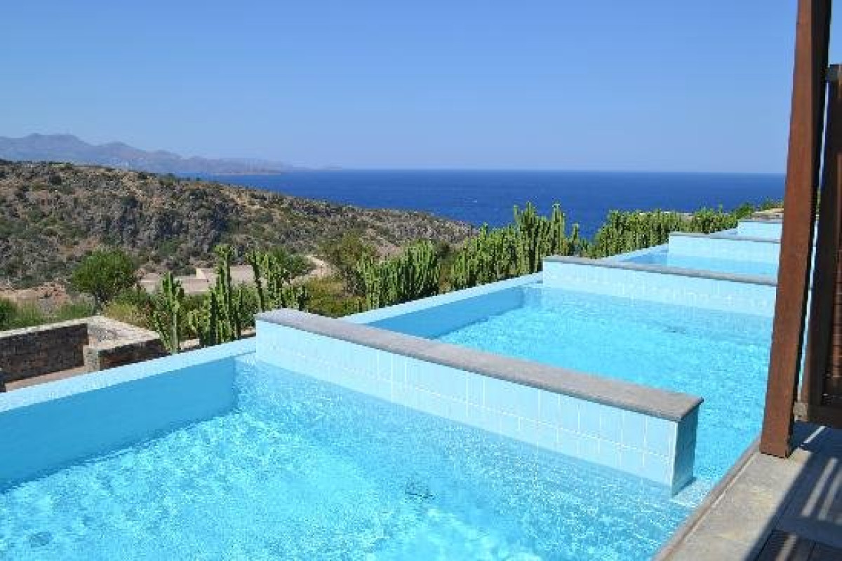 Daios Cove Luxury Resort and Villas (Vathi)