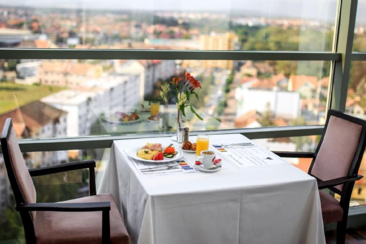 Golden Tulip Ana Tower