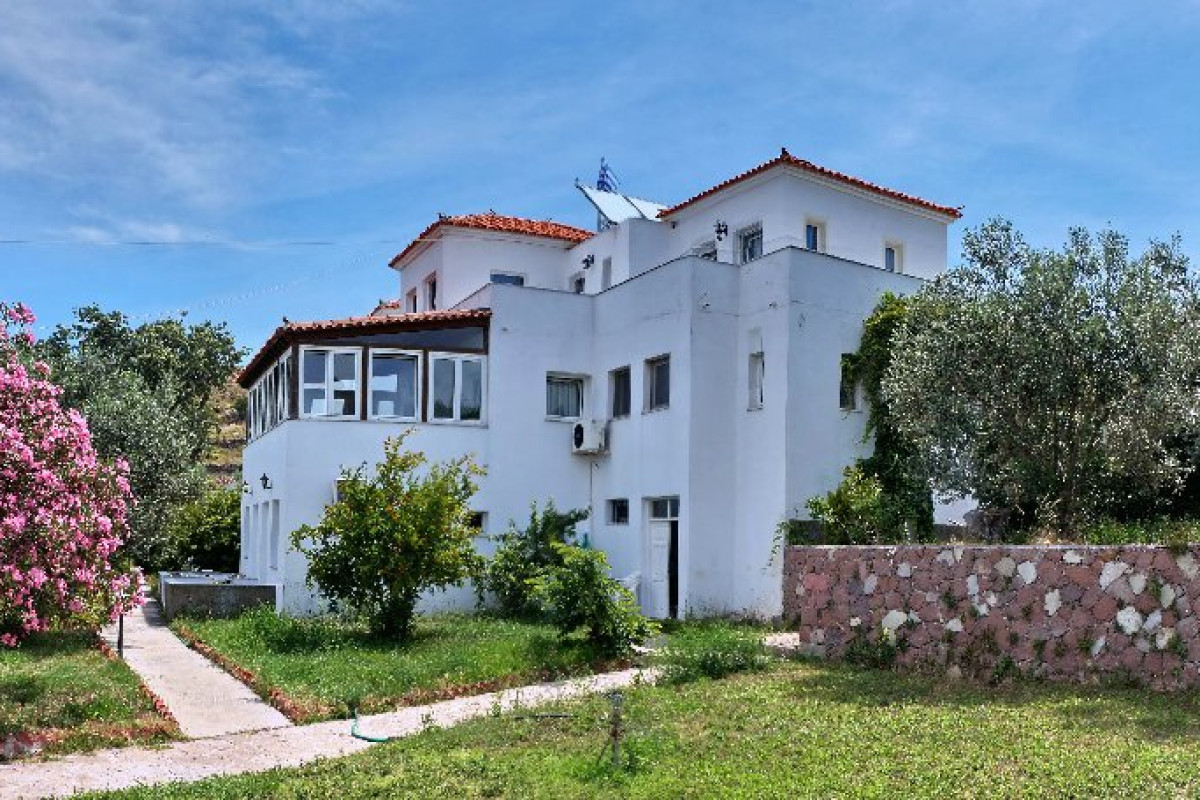 Akti (Molivos)