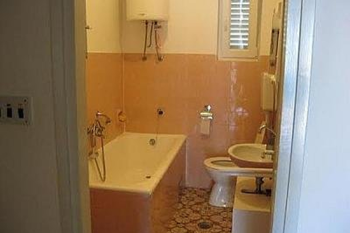 MARE LAURA private house (Trogir)