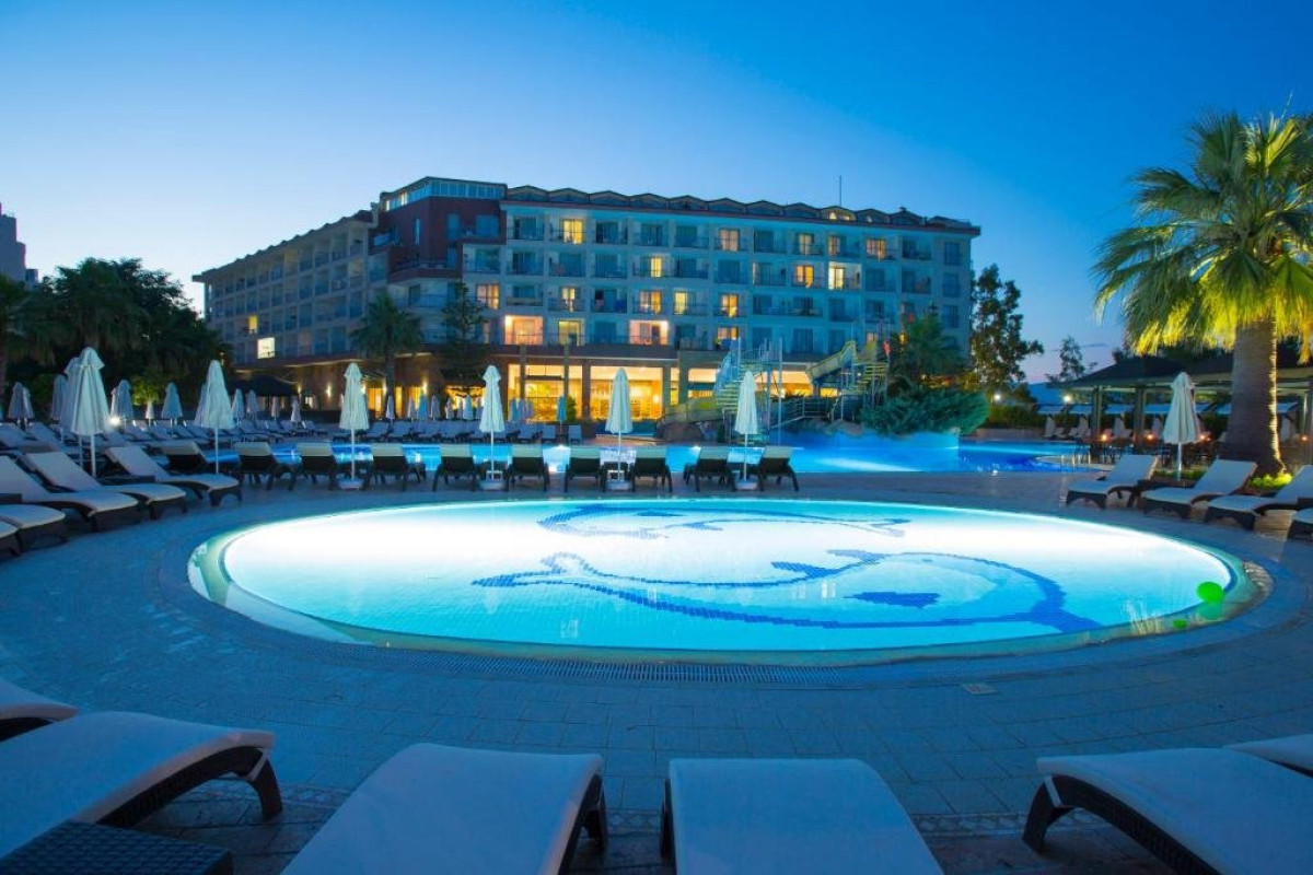 WASHINGTON RESORT