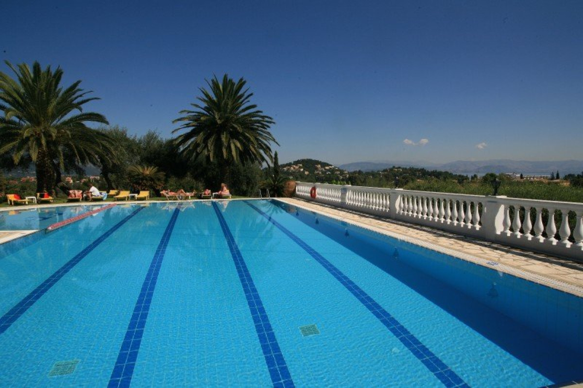 Paradise Hotel (Gouvia)