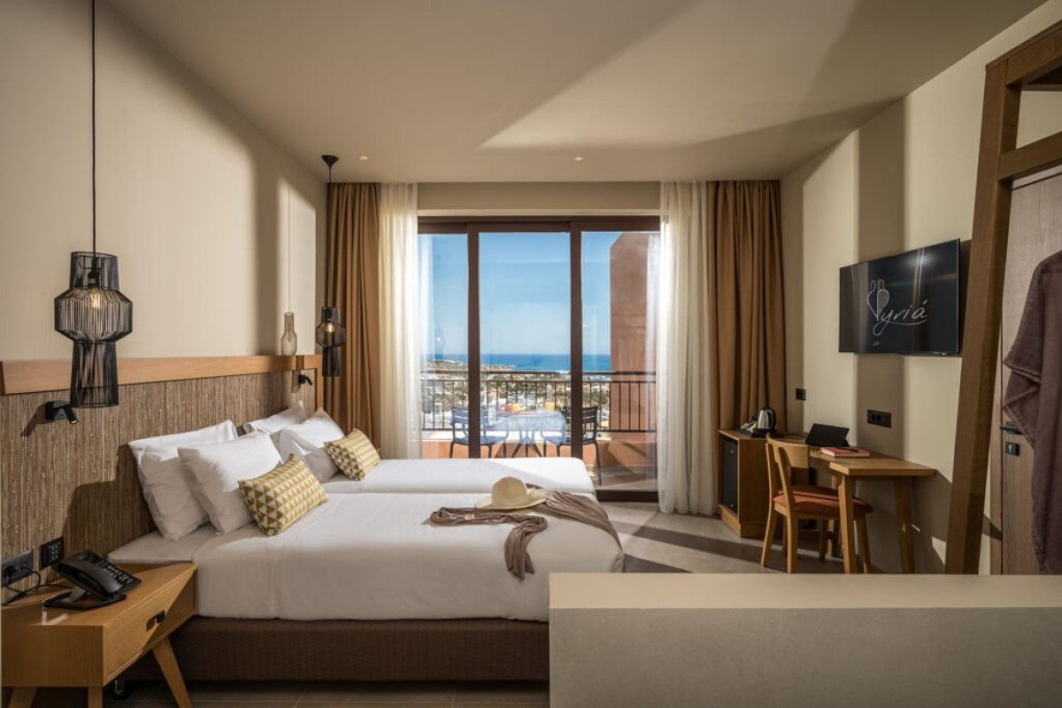 Pyria Hotel