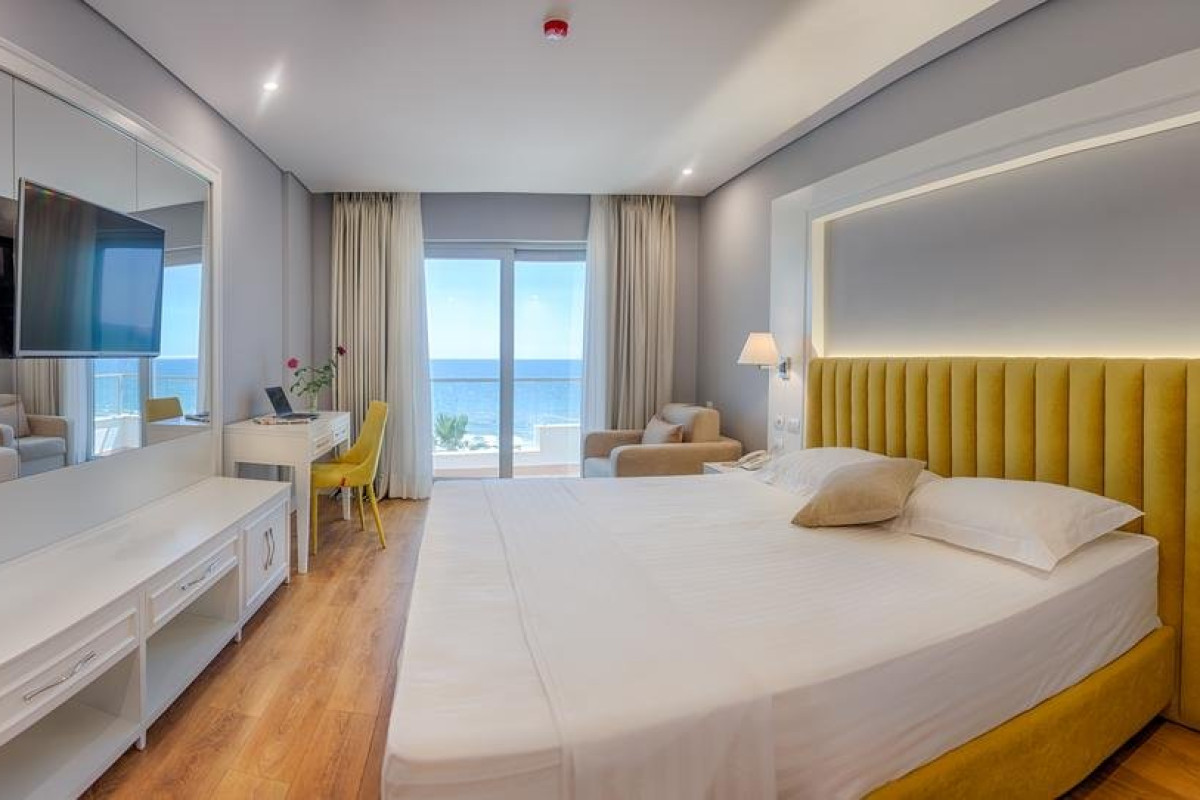 Premium Beach (Golem-Durres)