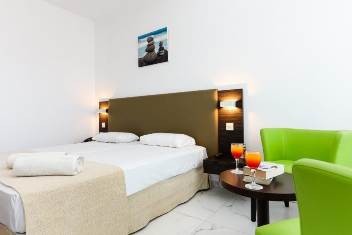 CHRISTOFINIA HOTEL