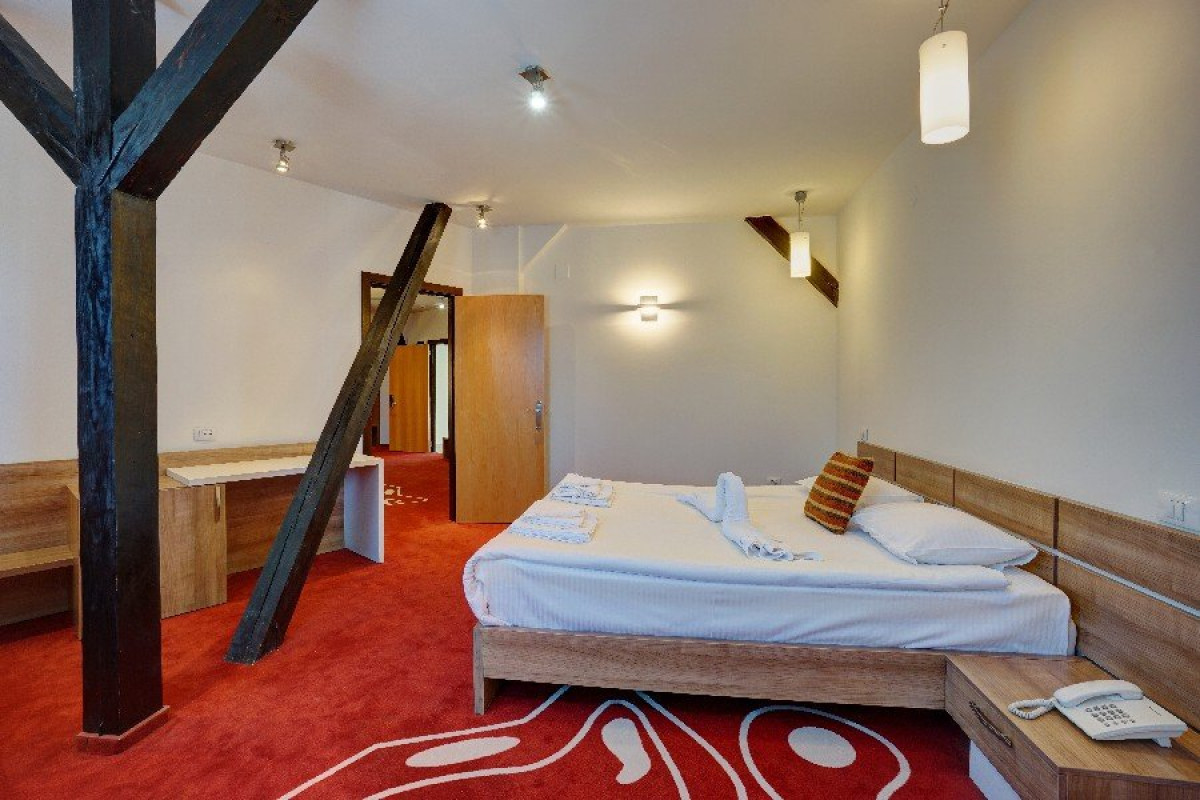 Hotel AVELUX