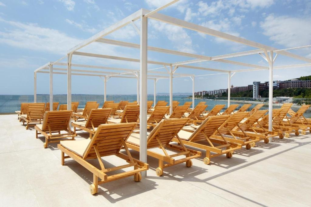Amore Beach