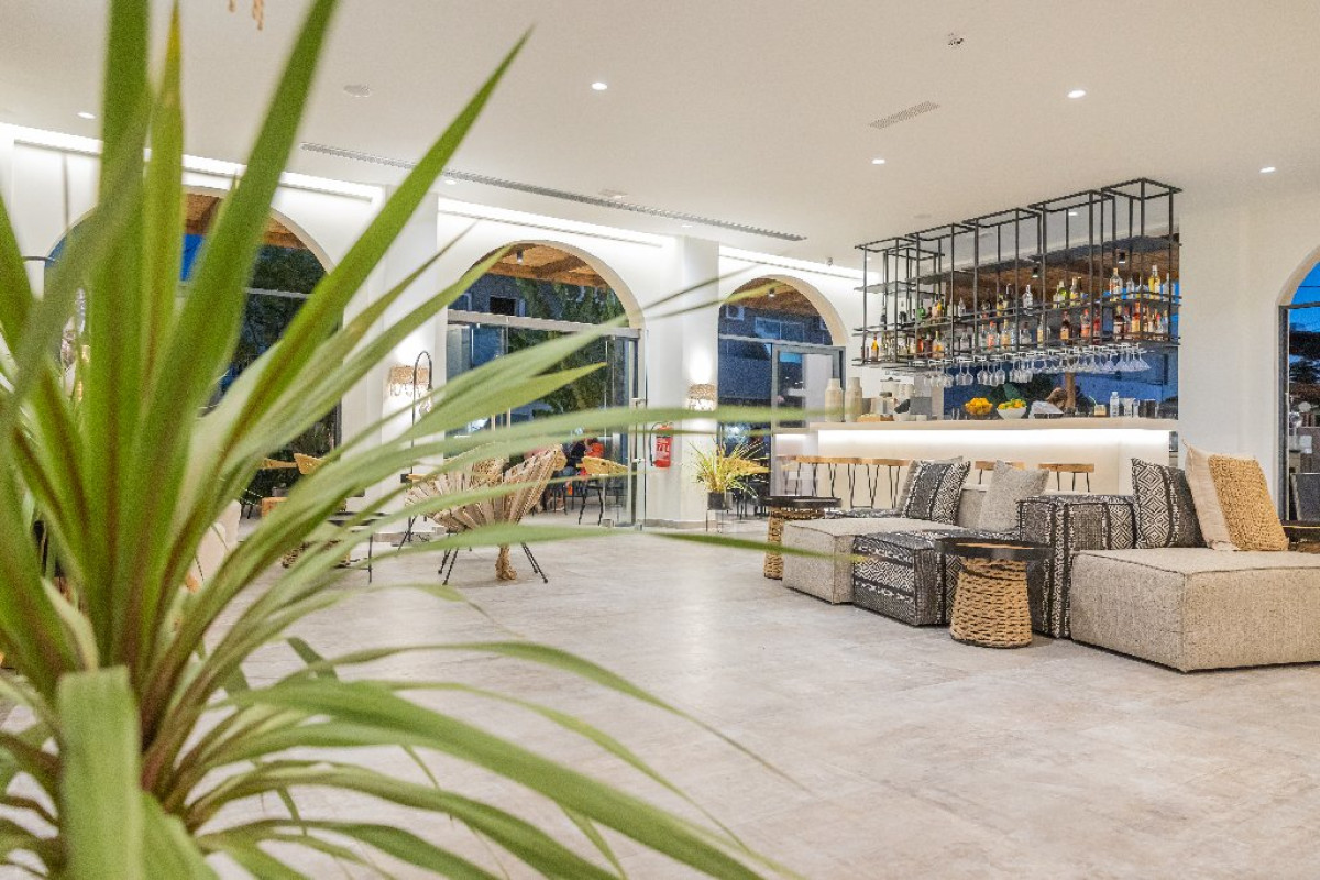 Cabana Blu Hotel and Suites