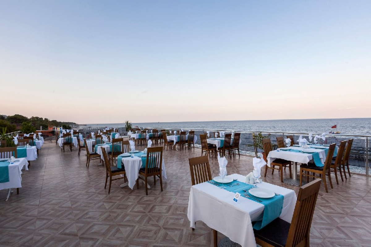 PERRE LA MER HOTEL