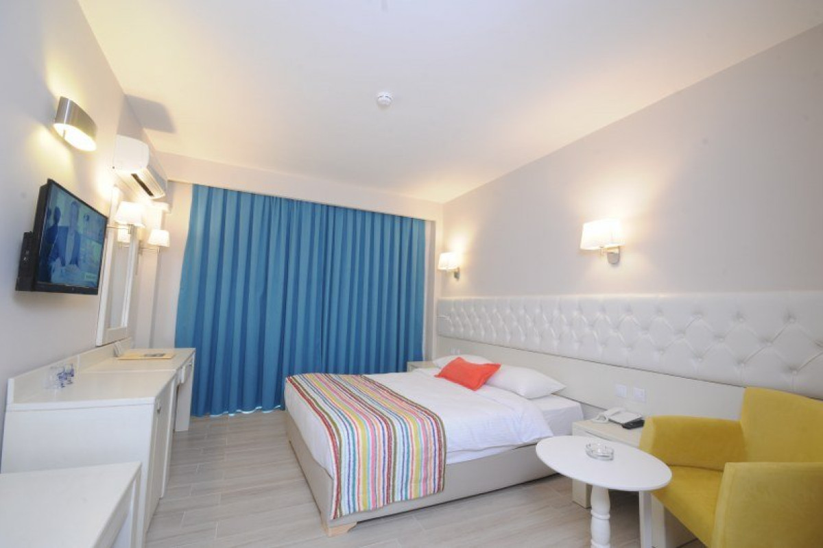 TROPIKAL BEACH HOTEL