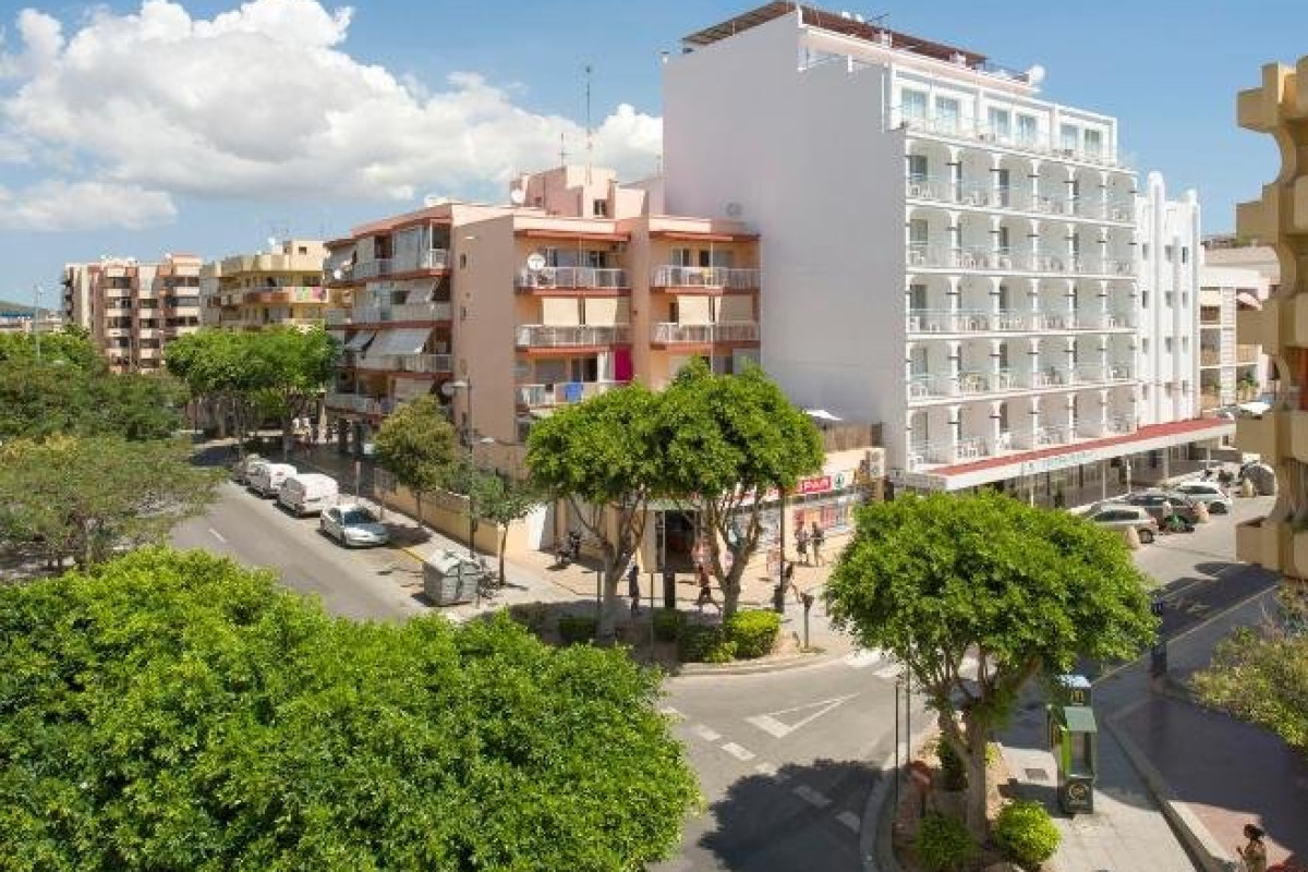 VIBRA VILA HOTEL