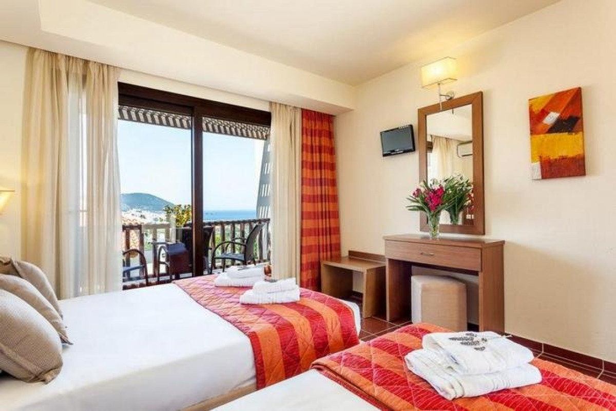 Skopelos Holiday and Spa (Skopelos Town)