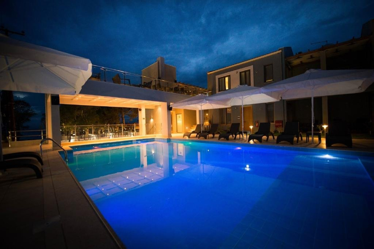 Mantinia Bay Hotel (Mirki Mantinia)