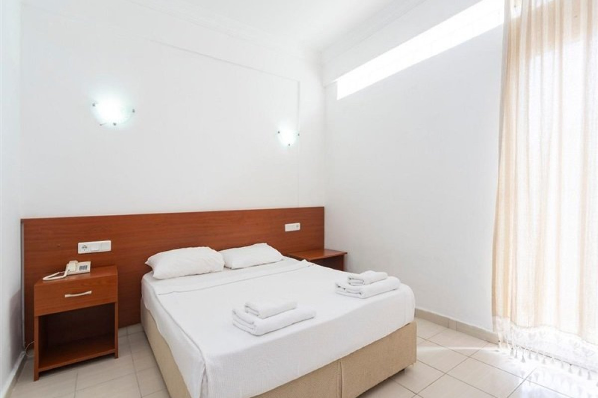 KRISS HOTEL