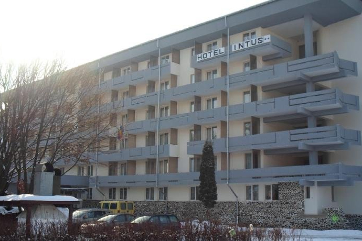 HOTEL INTUS