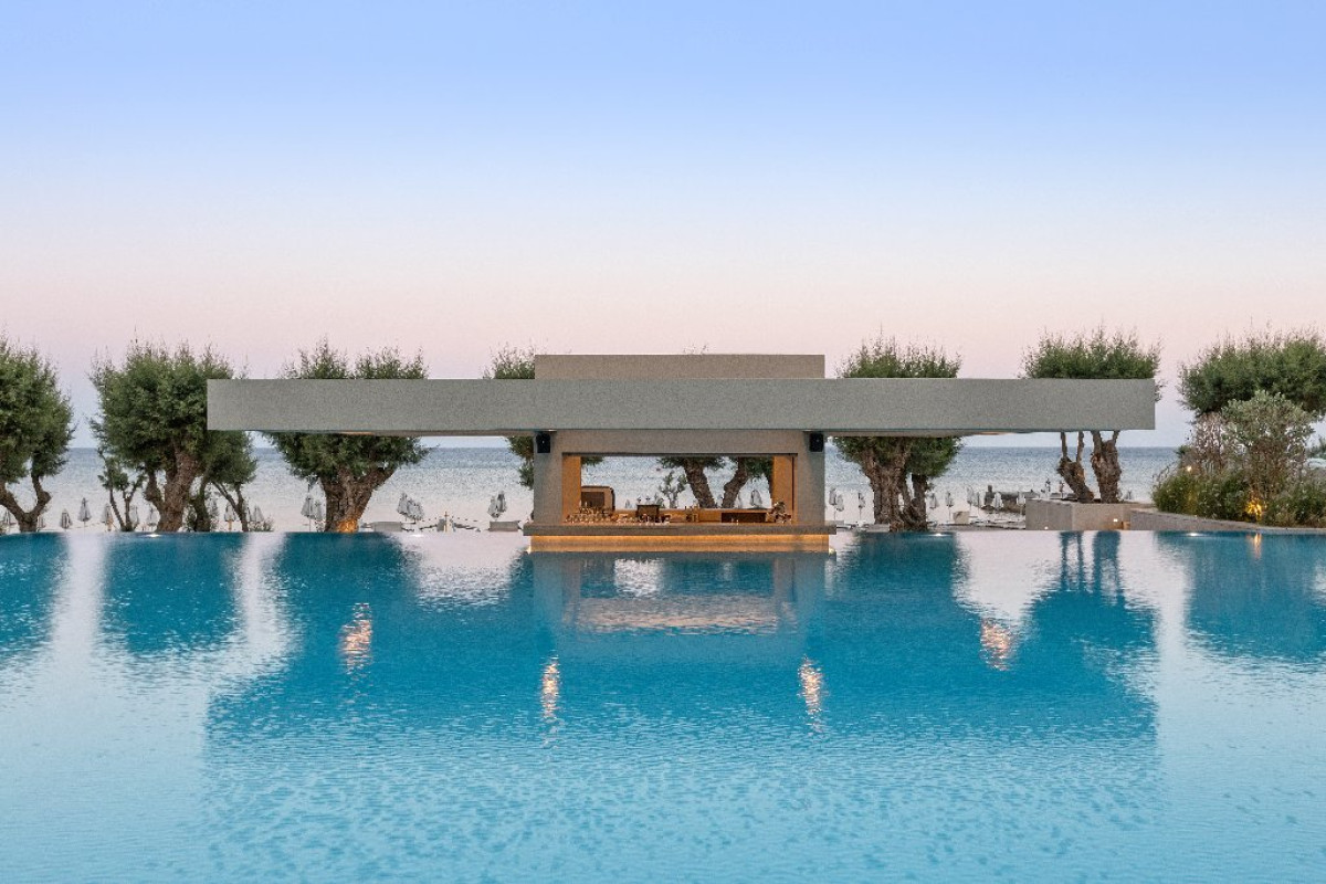 Amada Colossos Resort