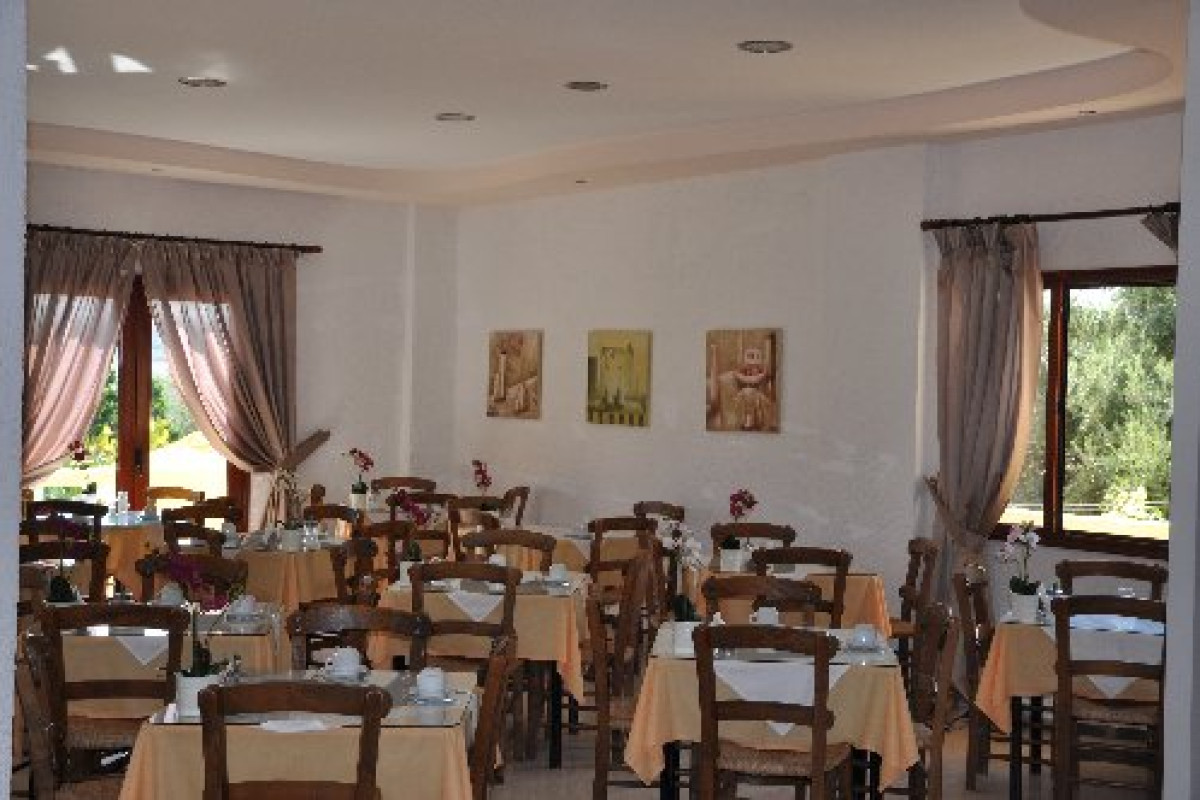 Stork Hotel
