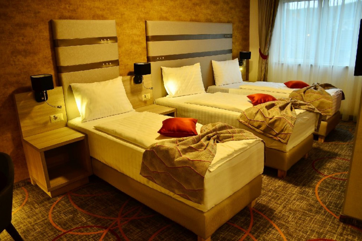 HOTEL BARIL