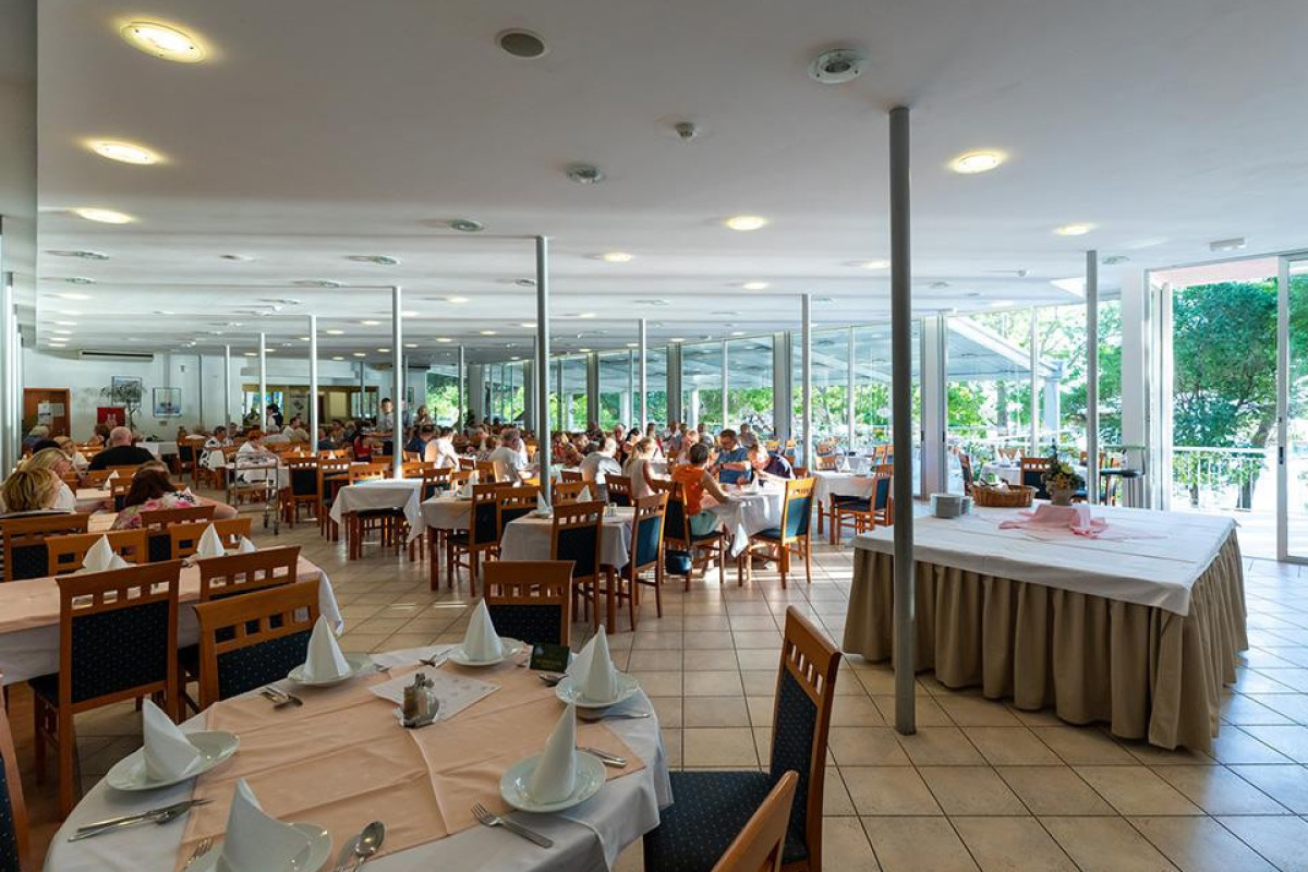 Hotel Brzet (Omis)