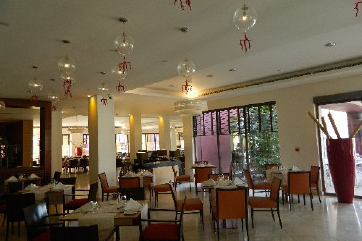 Moevenpick Resort Tala Bay
