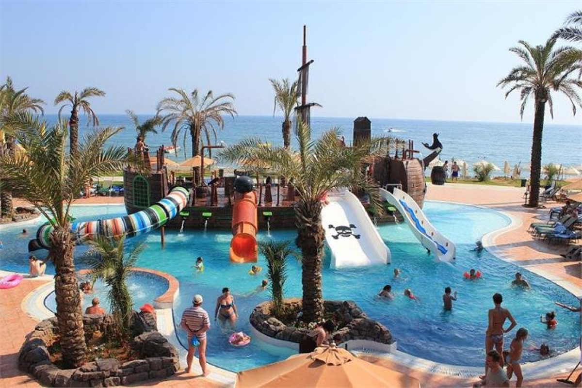 LONG BEACH RESORT HOTEL