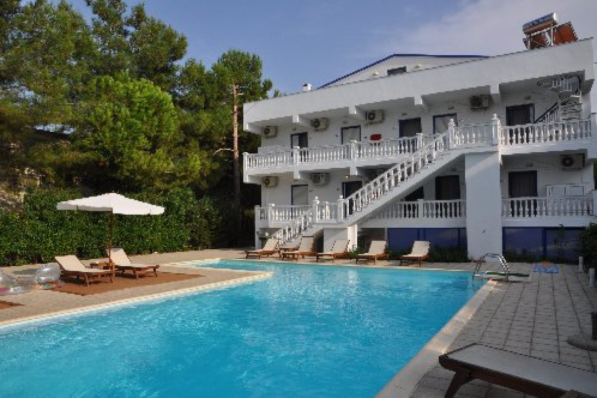 Kazaviti Hotel (Skala Prinos)