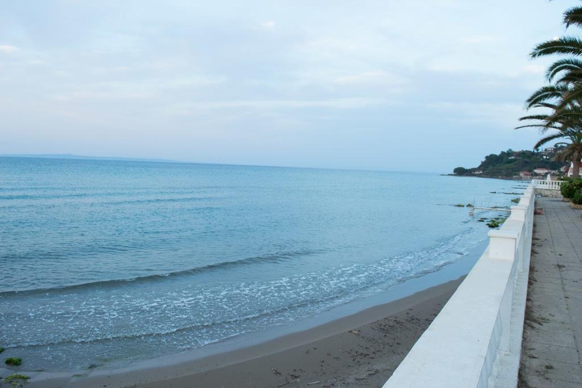 Paradise Beach (recomandat 2*+) (Argassi)