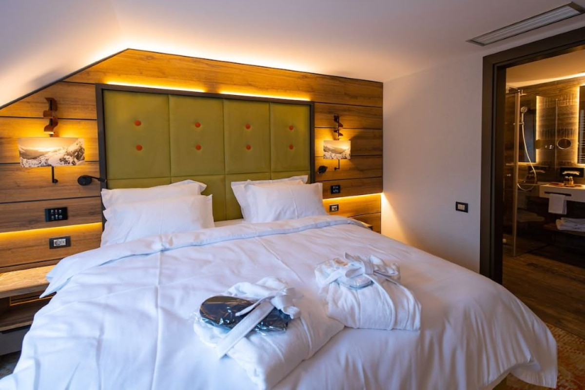BELMONT HOTEL  SPA