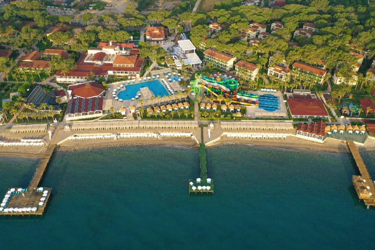 CRYSTAL FLORA BEACH RESORT