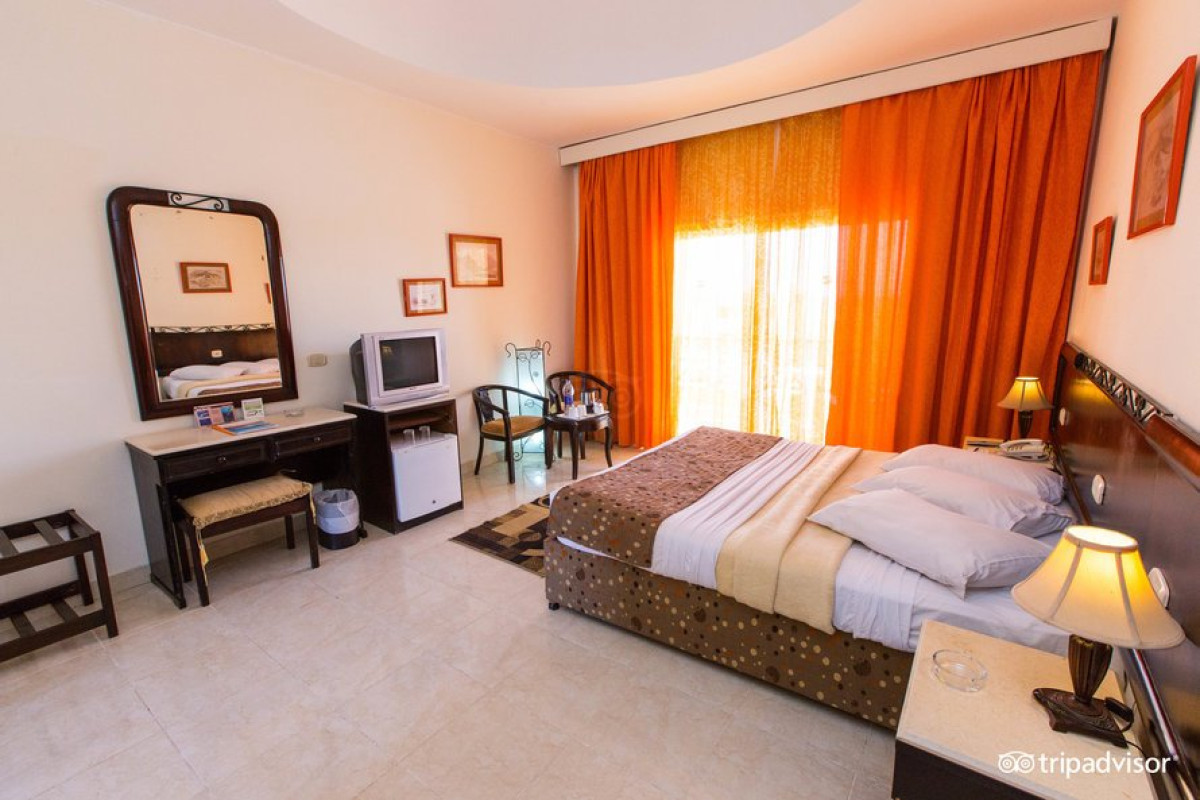WADI LAHMY AZUR RESORT
