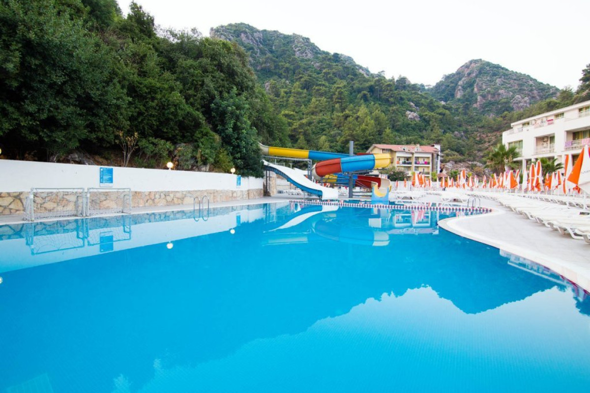 MIRAGE WORLD HOTEL