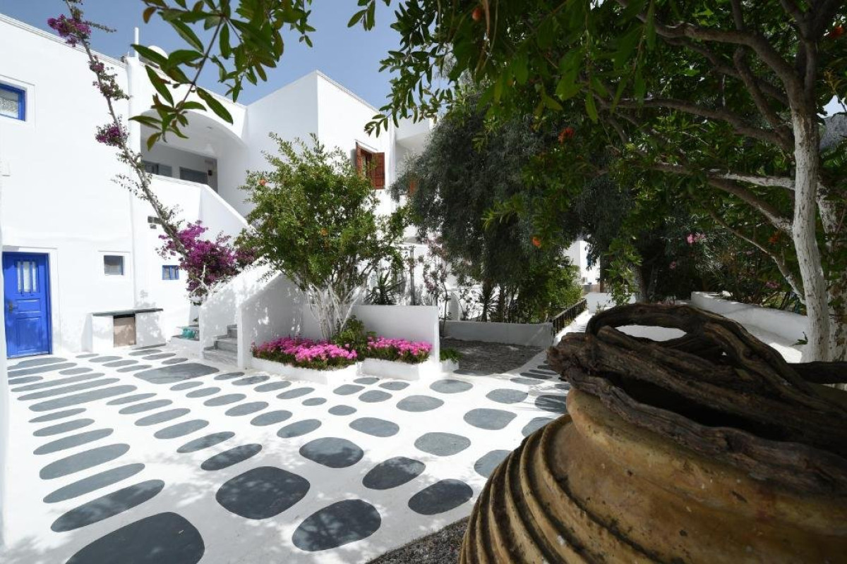 Sunflower Hotel Santorini (Kamari)