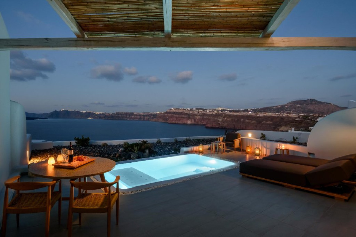 Neptune Luxury Spa Suites