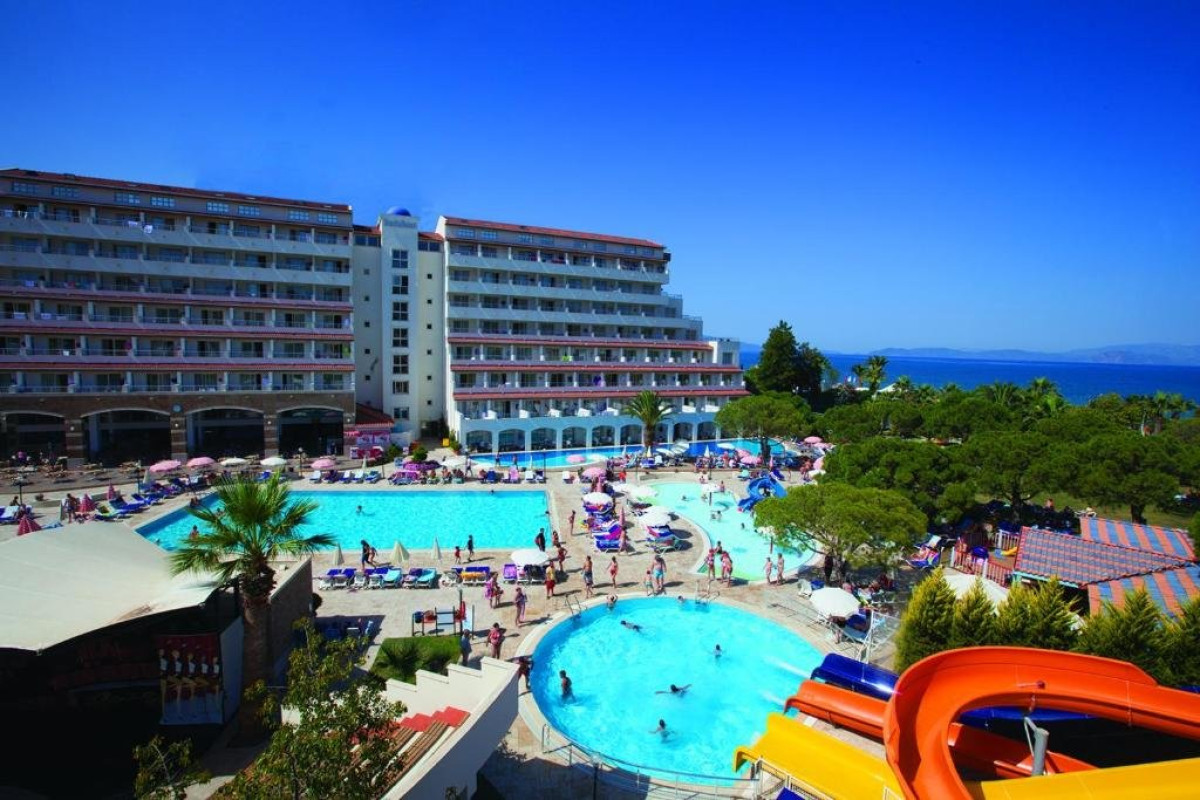 BATIHAN BEACH RESORT SPA
