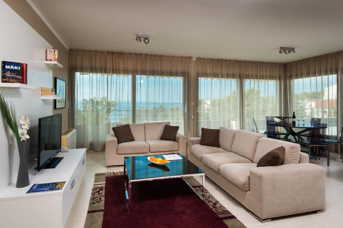 The Residence (Podstrana)