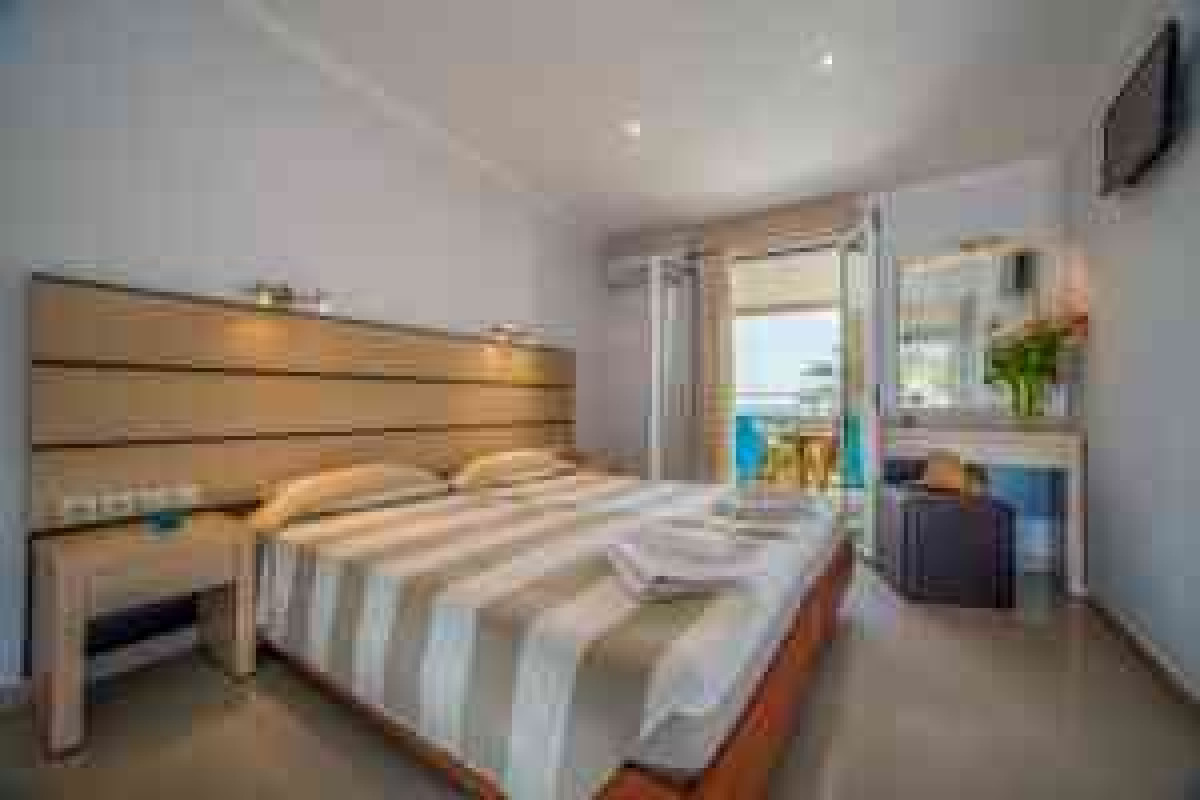 Natalie Hotel