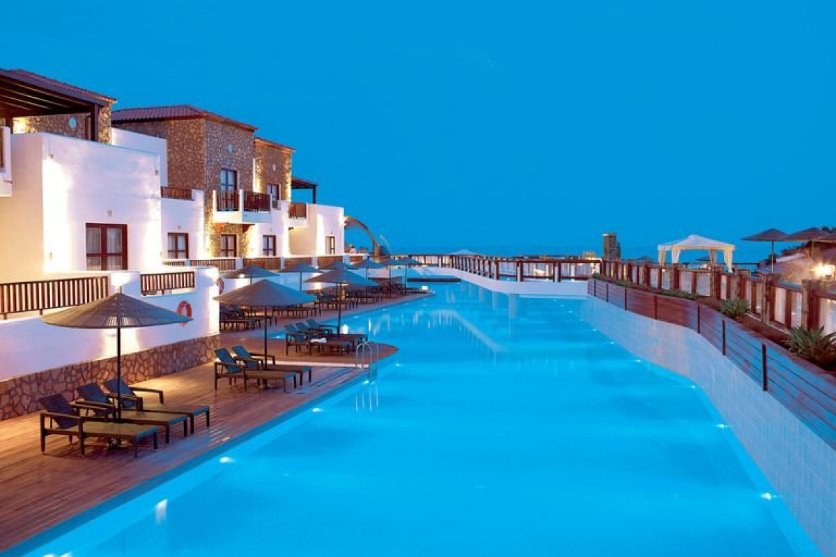 Costa Lindia (D)