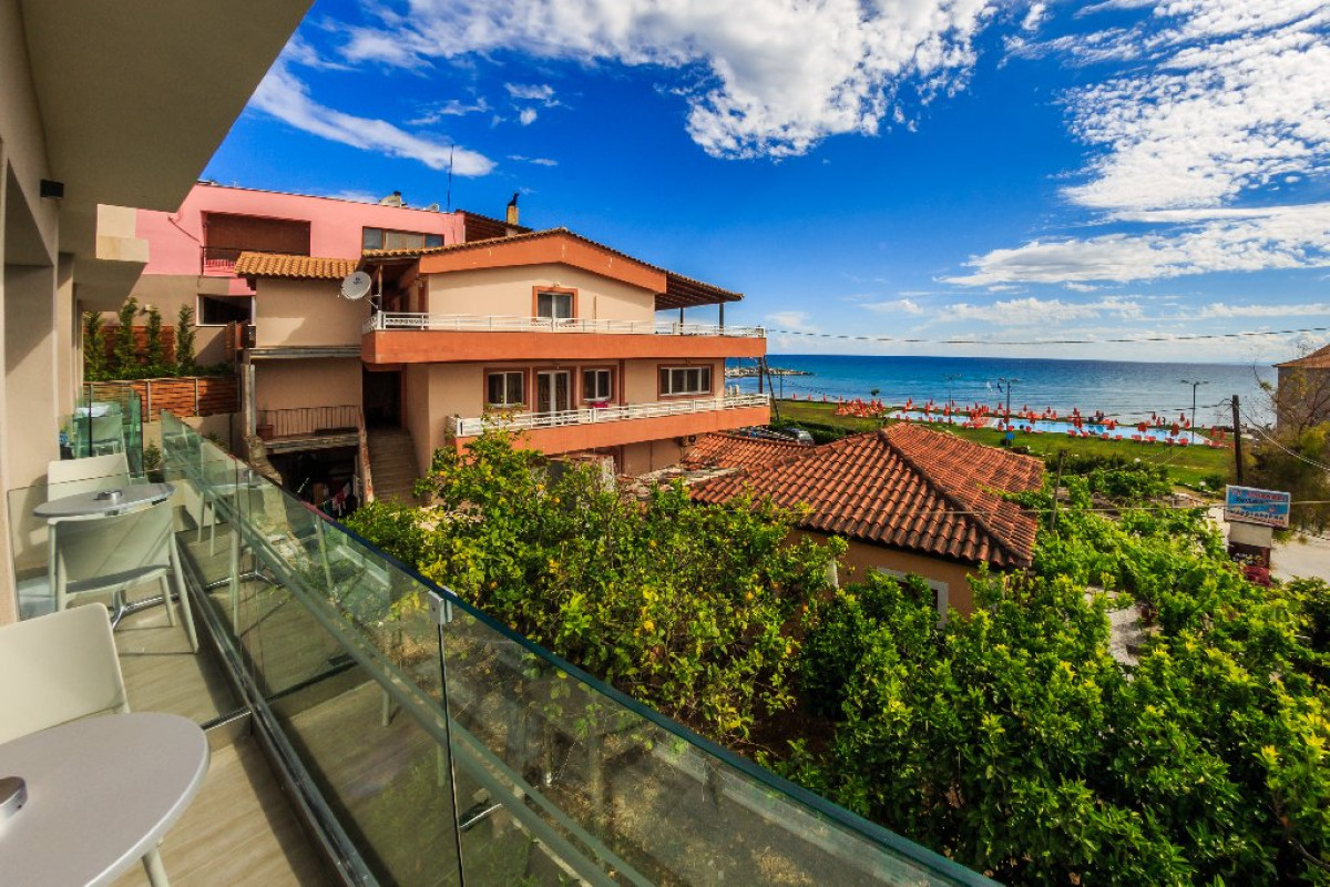 Porto Planos Beach Hotel