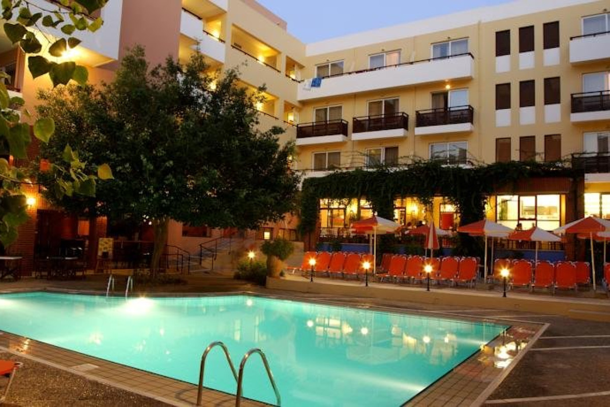 ATRIUM HOTEL (C)