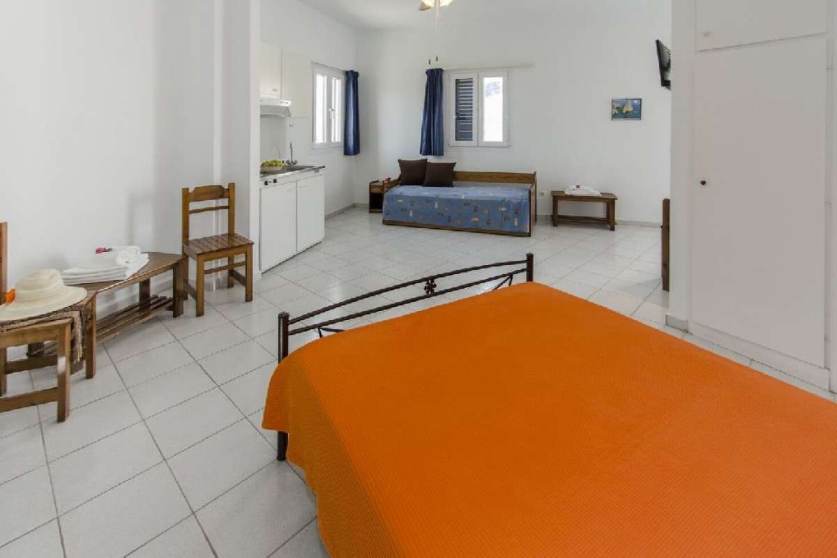 Heliovasilema Studio - Pollonia (Milos)