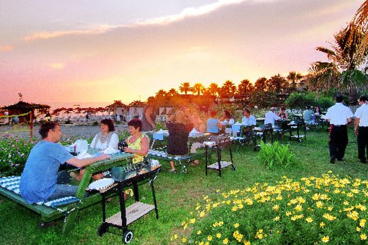 CLUB AQUA PLAZA