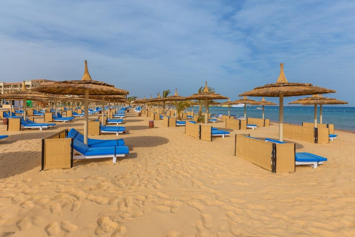 ALBATROS WHITE BEACH RESORT