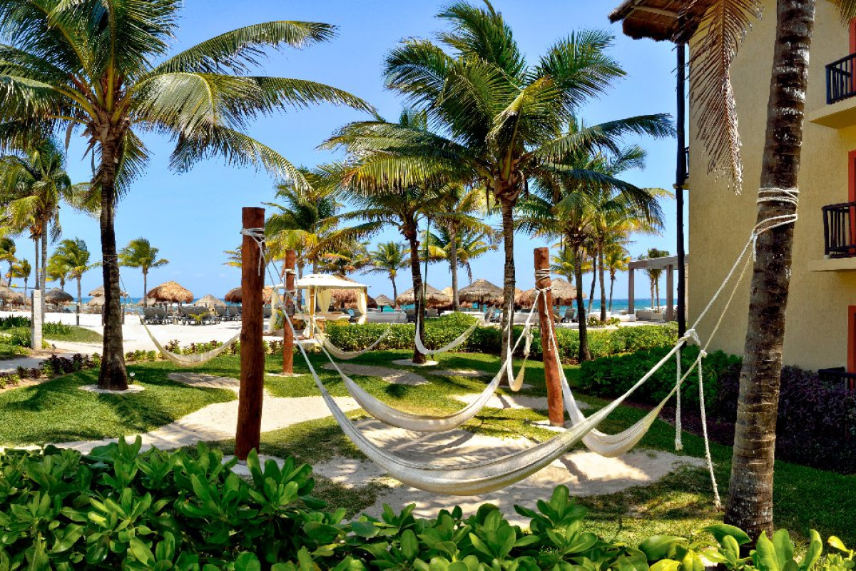 Catalonia Yucatan Beach