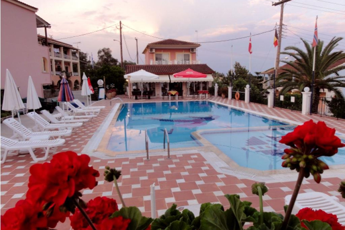 Mathraki Resort (Gouvia)