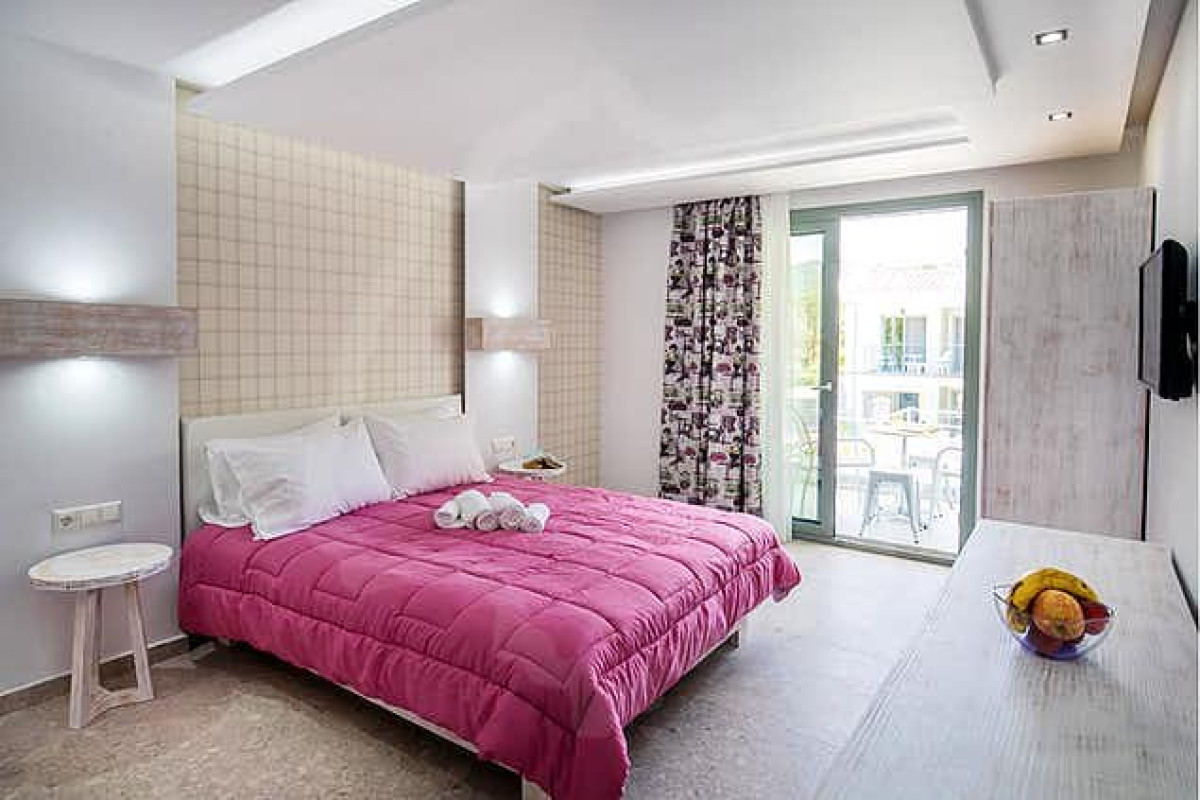 The Elegant Apartments (Pefkari)