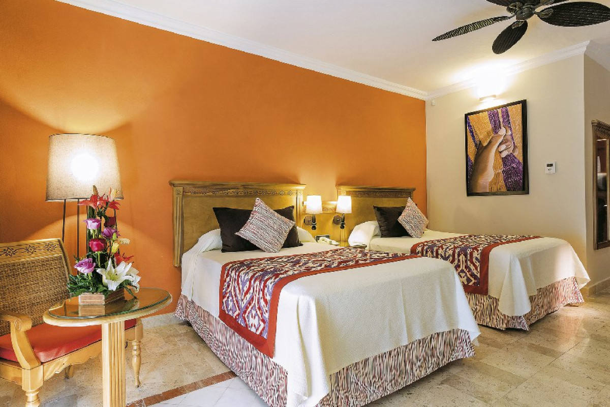Grand Palladium White Sand Resort and Spa
