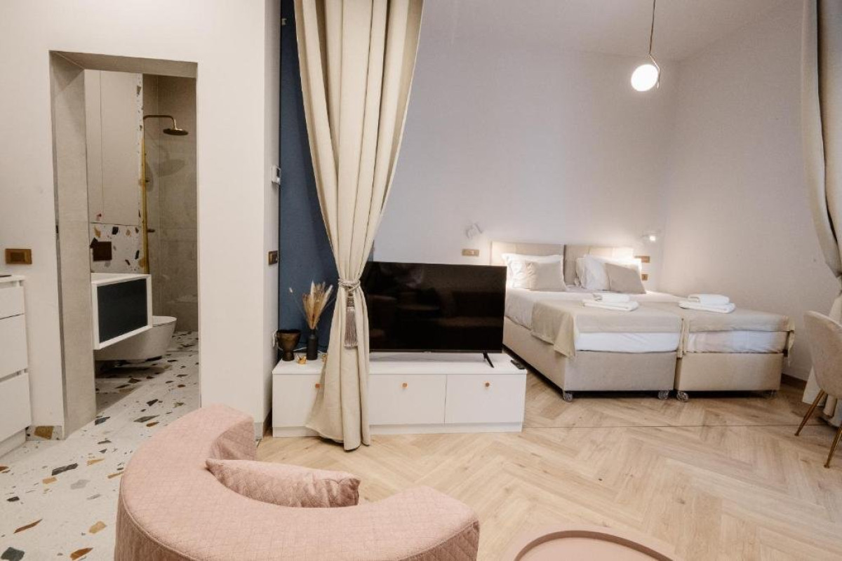 Boulevard Boutique BB..