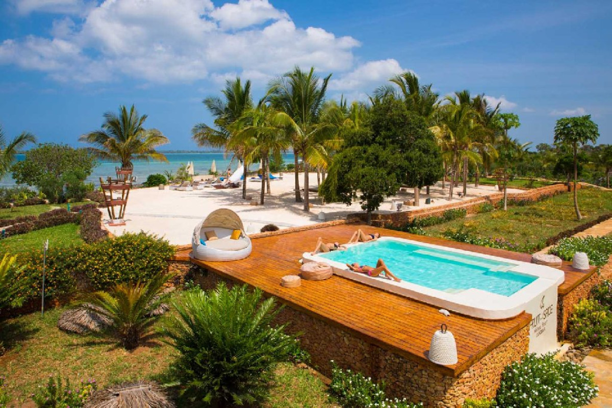 FRUIT AND SPICE RESORT