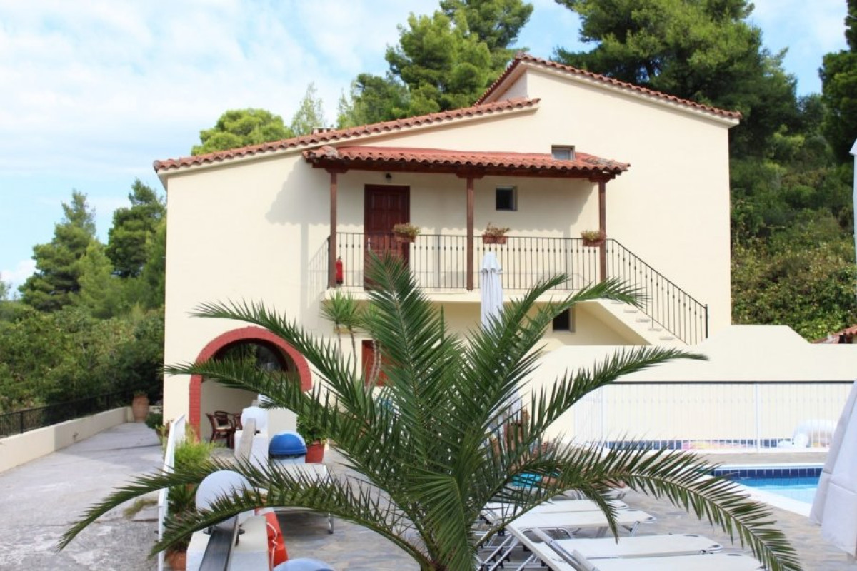 Hermes Hotel